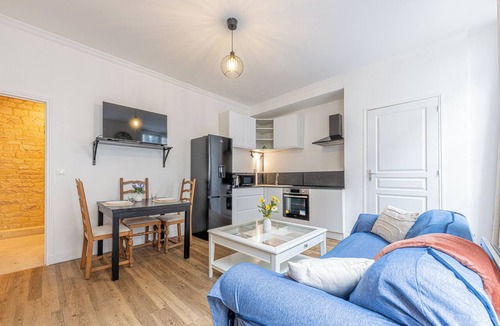 Quartier du chateau Apartment | L'Hortensia - Downtown - Wi-Fi