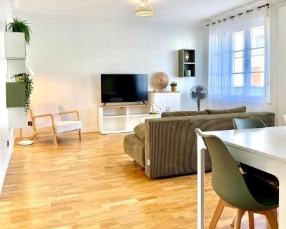 Orleans Apartment | L'impressionniste - Spacieux T3