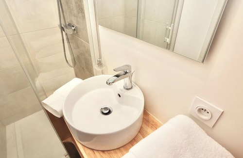 Pontivy Apartment | L'indigo - Wifi - 400m centre Pontivy