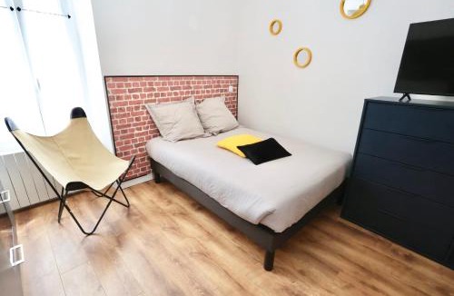 Pontivy Apartment | L'Ocre - Wifi - 400m centre Pontivy