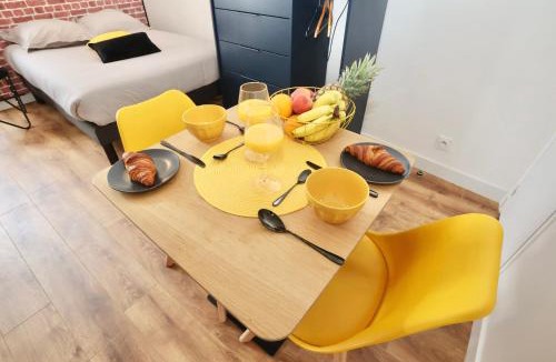 Pontivy Apartment | L'Ocre - Wifi - 400m centre Pontivy