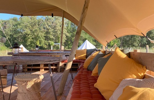 Thiel-sur-Acolin RV Rental | La Bêle et Toile - Tente La Nomade