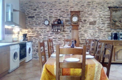 Sainte-Marguerite-d'Elle House | La Baconnerie farm. LA CHARETTERIE gite near the landing beaches