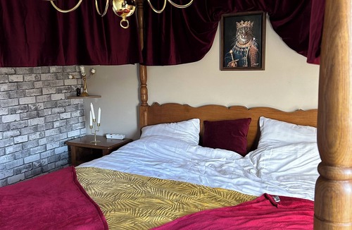 Meaux Apartment | La Belle et Le Nooki