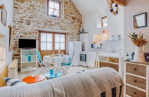 Saint-Pierre-Quiberon House | La Belle Océane by Interhome