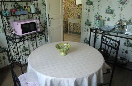 Villedomer Bed & Breakfast | LA Belle Saison Maison D'hôtes Romantique à Proximité de la Vallée des Rois