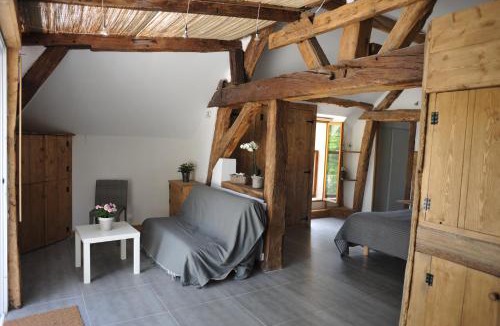 Pommeuse Bed & Breakfast | La Bergerie Du Château De Pommeuse