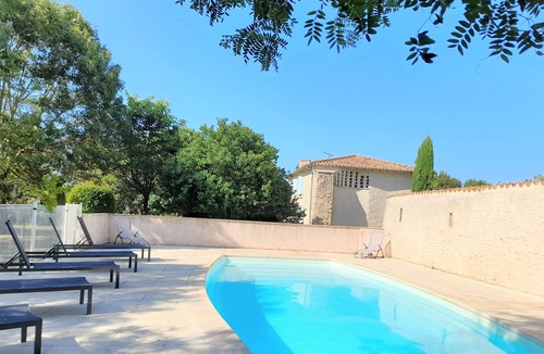 Saint-Pierre-d'Amilly House | La Borderie: the charm in the countryside
