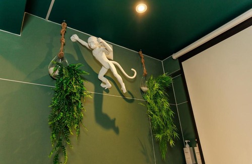 Montargis Apartment | La Bulle d'Amour, romantic suite, city center