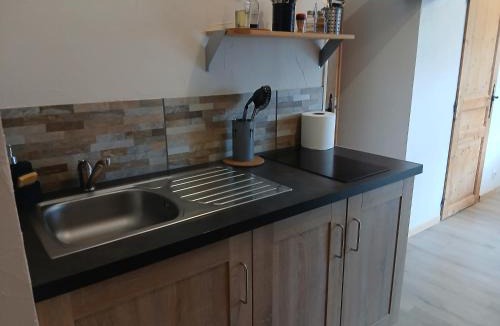 Laperriere-sur-Saone Apartment | La cabane de Lancelot Loubliette