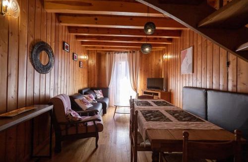 Langogne Bed & Breakfast | La Cabane du Petit Tour
