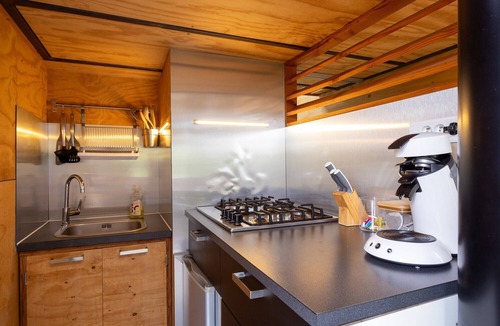 Gommenec'h House | La Cafoutche Tiny – 5 Guests with Private Terrace, Shared Garden, and Wi-Fi