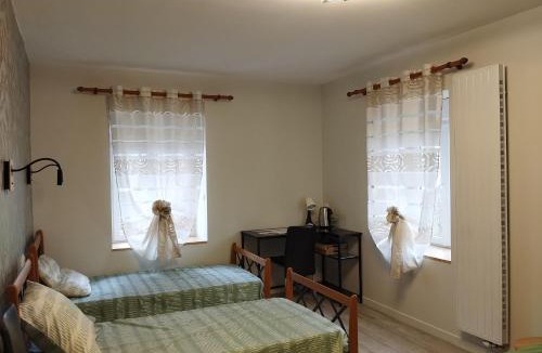 Chaspuzac Bed & Breakfast | La Canissa Carrada chambre familiale Canopée