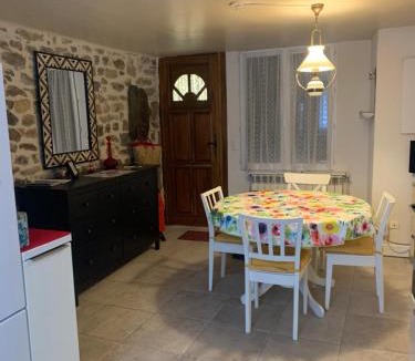 La Canourgue House | La Canourguette