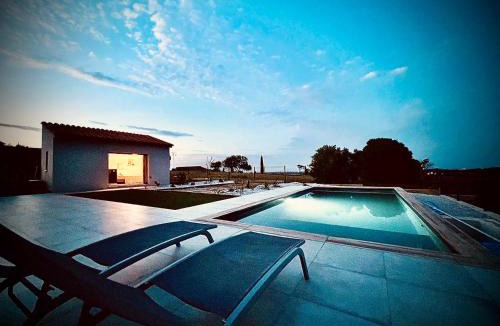 Sainte-Colombe-de-la-Commanderie House | La Casa del Roc