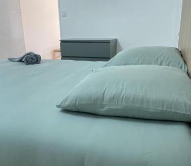 Montbrison Apartment | La Casa