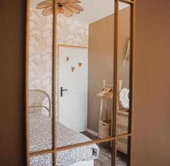 Vaux-sur-Seulles Apartment | La Casa Normande, entre Ville et Plages, avec jardin privé