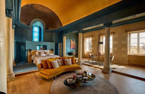 Nevers Apartment | La Chapelle, Les Suites du Palais, l'unique 5 étoiles de Nevers, Suite d'Exception