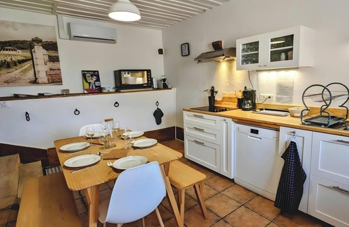 Villy-le-Brule House | La Chouette Burgonde: Peaceful Stay Between Beaune and Nuits-Saint-Georges