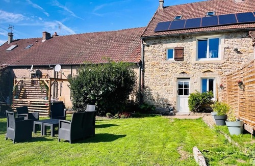Saisy House | La Chouette Curieuse