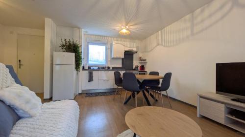 Ploermel Apartment | La Clairière de Merlin