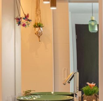 Binic House | La Colombe bleue & SPA