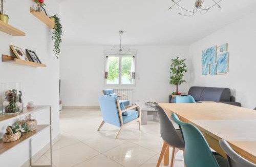 Champigny-sur-Marne House | La Coquette - Maison 10p - Paris & Disney