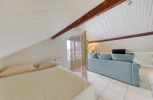 Corbeil-Essonnes Apartment | La Cozy Space - 1 min Gare De Corbeil