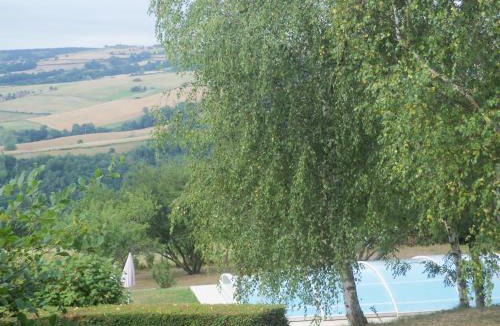 Chouvigny House | La croix des Landes gîte ou chambre d'hôte avec piscine à Chouvigny