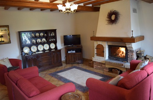Neufmesnil Cottage | La Croix Verte - Quality 3 Bedroom Stone Cottage In The Normandy Countryside