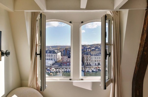 Honfleur House | La Demeure du Clocher 4★ | A/C | On the Port & Place Sainte-Catherine | 8 g