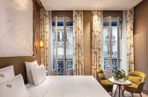Champs-Elysees Hotel | La Demeure Montaigne