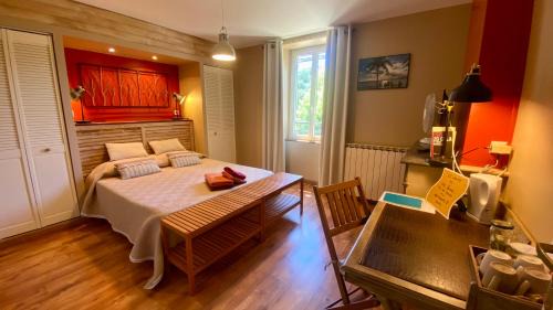 Puybarban House | La Dorépontaise CHAMBRE D'HOTES