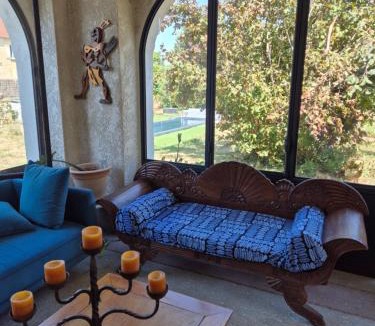 Salignac-Eyvignes Bed & Breakfast | La fenêtre Massoulié