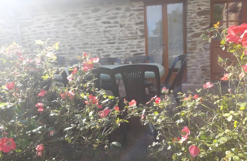 Sainte-Marguerite-d'Elle House | La ferme de la Baconnerie, Gîte La Laiterie – Spacious Stone House with Garden