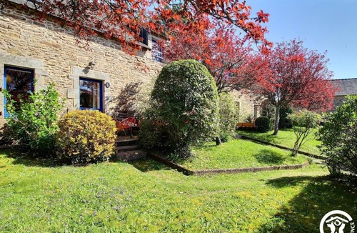 Pluvigner House | La Ferme rouge, Le Pin