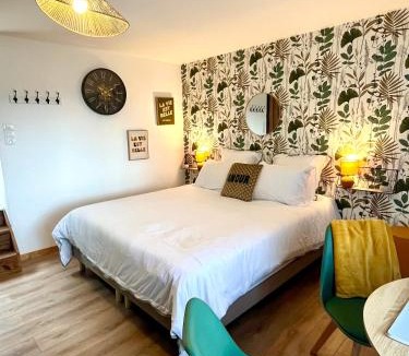 Vollore-Ville Apartment | La Forêt suspendue - Gîte nature sur 9ha - accès Spa avec vue panoramique