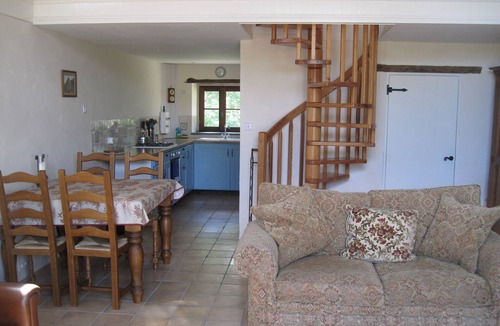 Langoelan Cottage | La Grange, a beautifully renovated romantic retreat 18th-century farmhouse