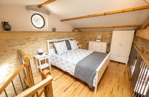 Concots Apartment | La Grange - A Peaceful Place in the Forest