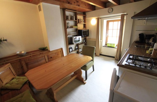 Olloix Cottage | La Grange aux Ayres gîte "Chardon" 6 places
