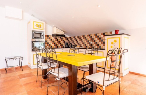Redortiers Apartment | La grange d'anthounin