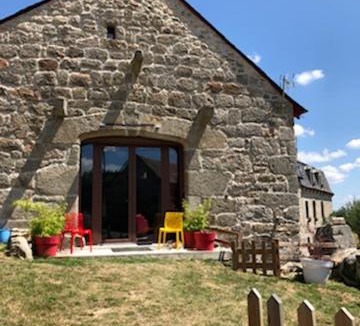 Peyre-en-Aubrac House | La Grange de Grandviala
