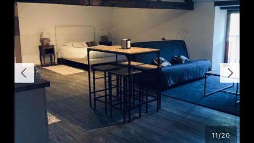 Sancoins Apartment | la grange du parc et le dortoir pèlerins