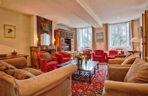 Saint-Clement-Rancoudray Apartment | La Haute Barre - Maison XVIIIe jardin - cheminée