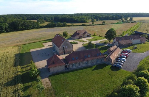 Montbeugny Cottage | La Huzarde Cottage in Montbeugny for 4 pers. with pets allowed and parking
