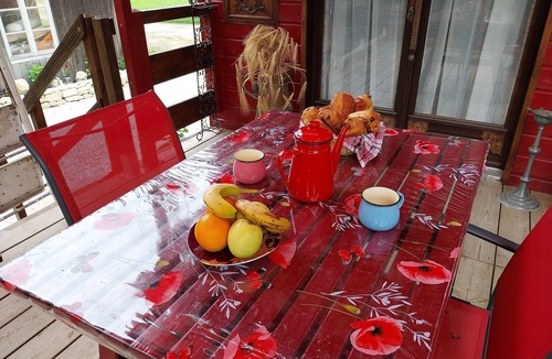 Lurcy-Levis Cabin | La Libellule, a travel trailer with a private spa in the countryside