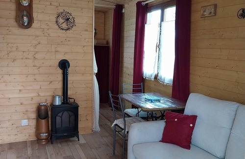 Lurcy-Levis Cabin | La Libellule, a travel trailer with a private spa in the countryside