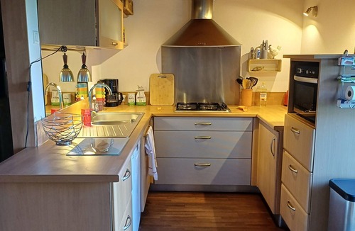 Rosporden House | La Maison au Cœur de la Forêt. Maison Cosy, Avec Cheminée, au Cœur D'un Bois