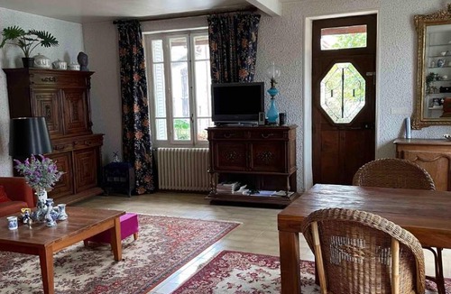 Ahun House | La Maison Blanche