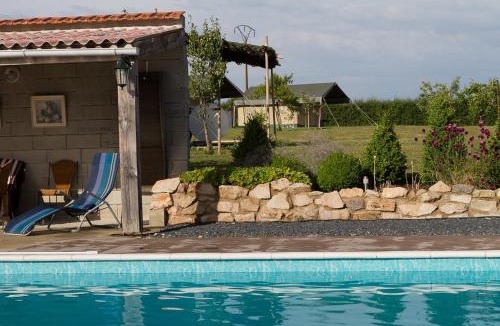 Versaugues Other | La Maison Bornat